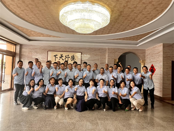 未來不負(fù)韶華，繼續(xù)砥礪前行，第一季度總結(jié)大會(huì)順利召開